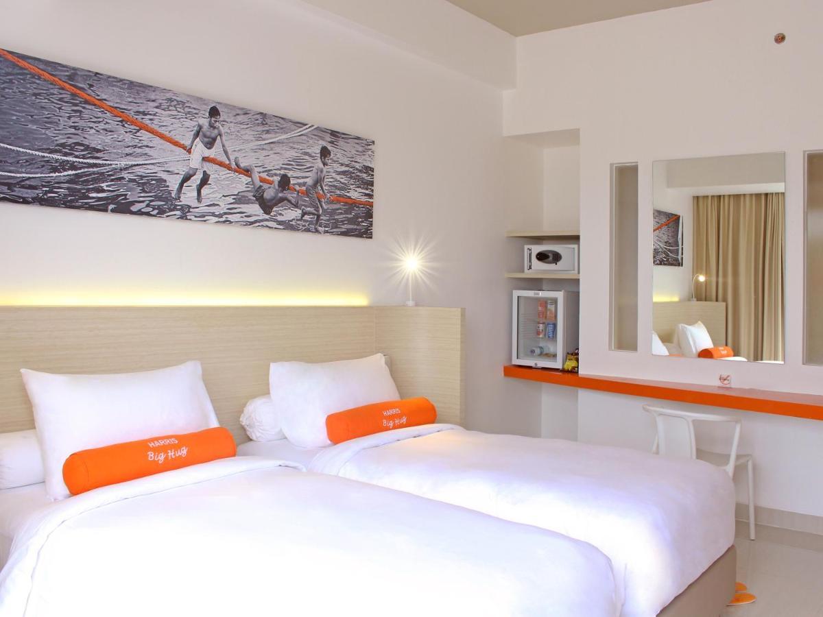 Harris Hotel Samarinda Extérieur photo