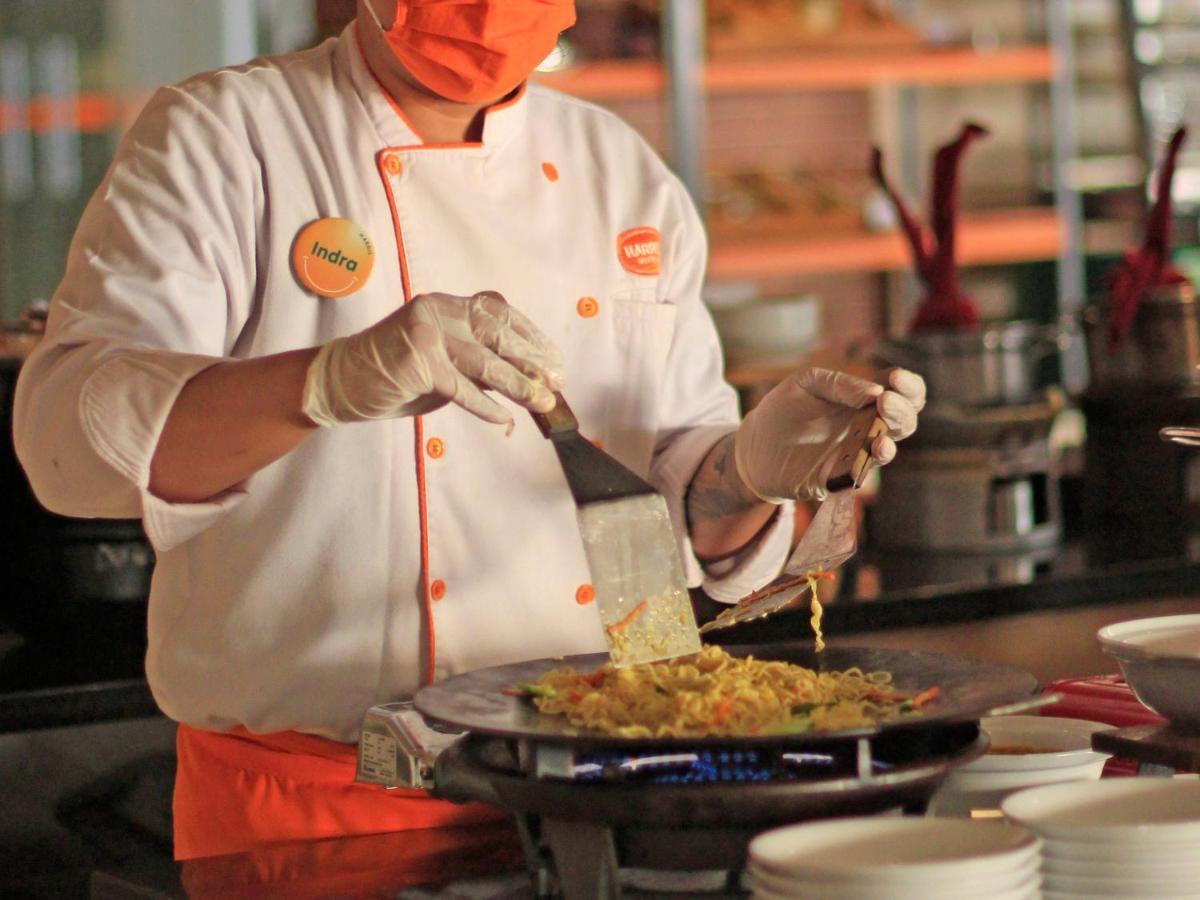 Harris Hotel Samarinda Extérieur photo