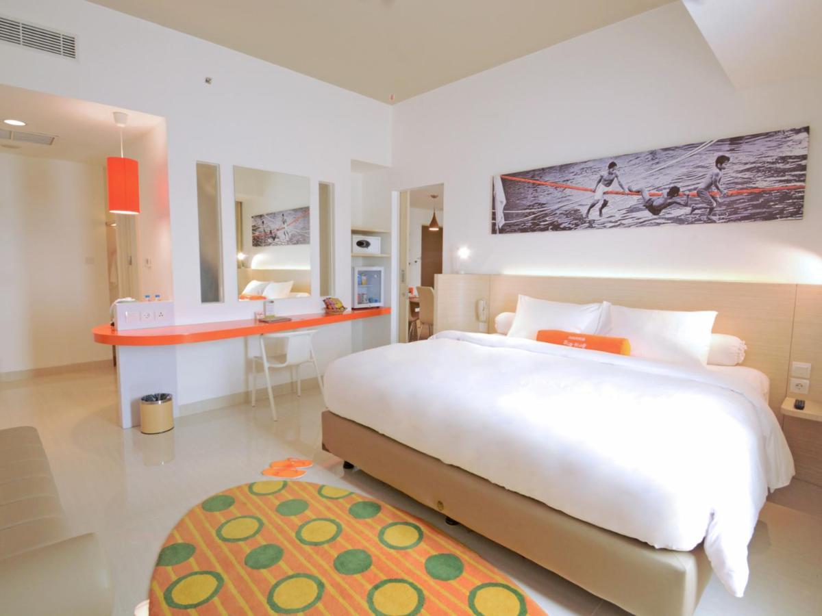 Harris Hotel Samarinda Extérieur photo