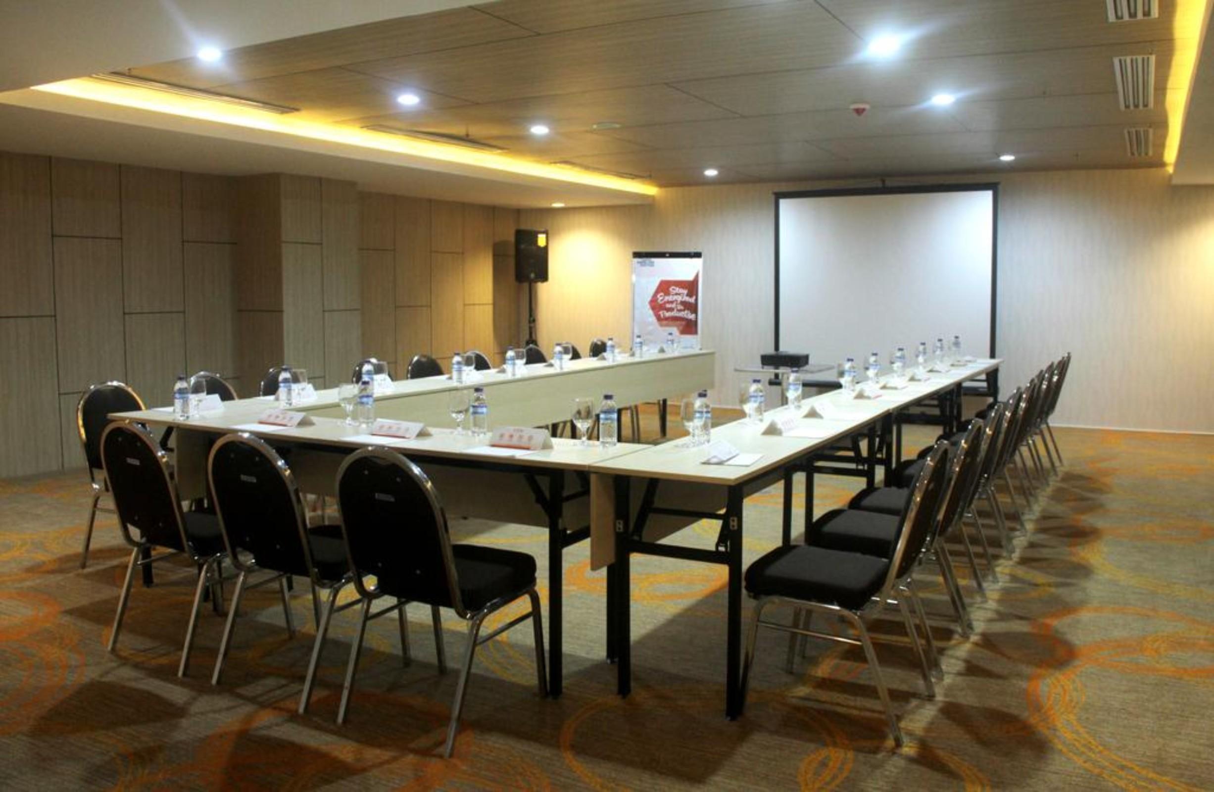 Harris Hotel Samarinda Extérieur photo