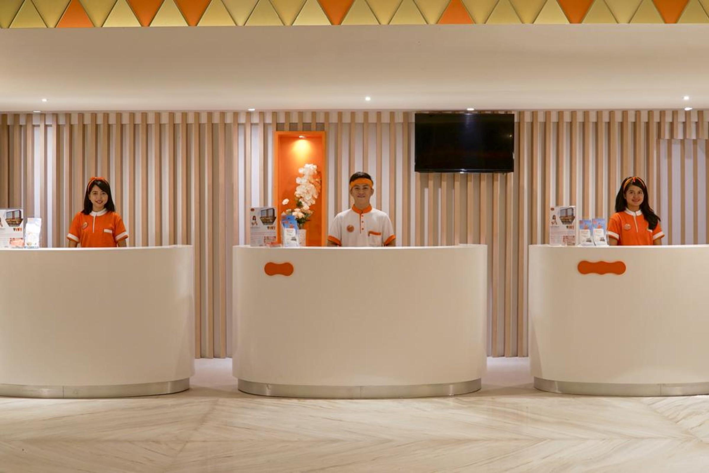 Harris Hotel Samarinda Extérieur photo