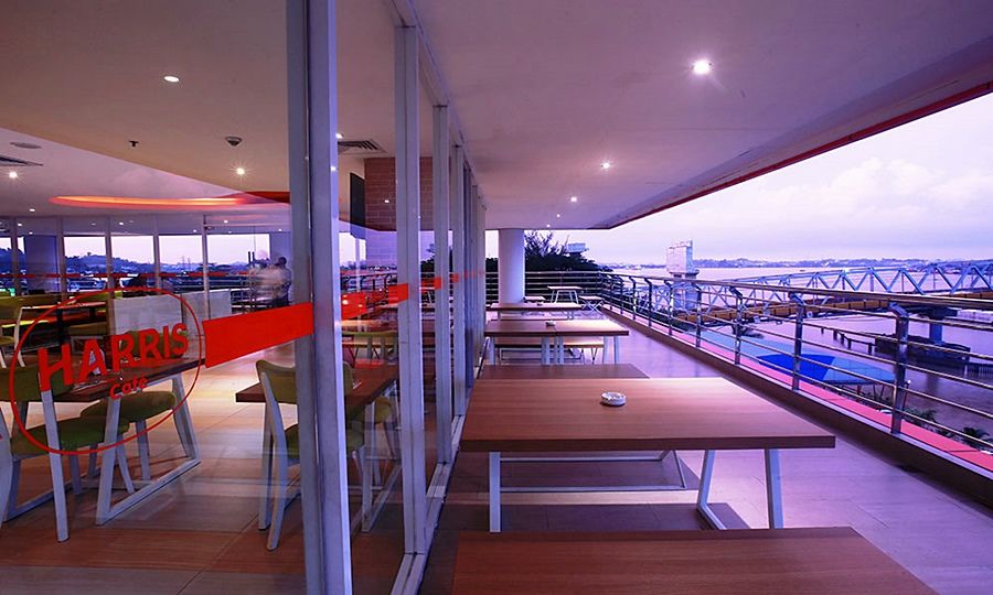Harris Hotel Samarinda Extérieur photo